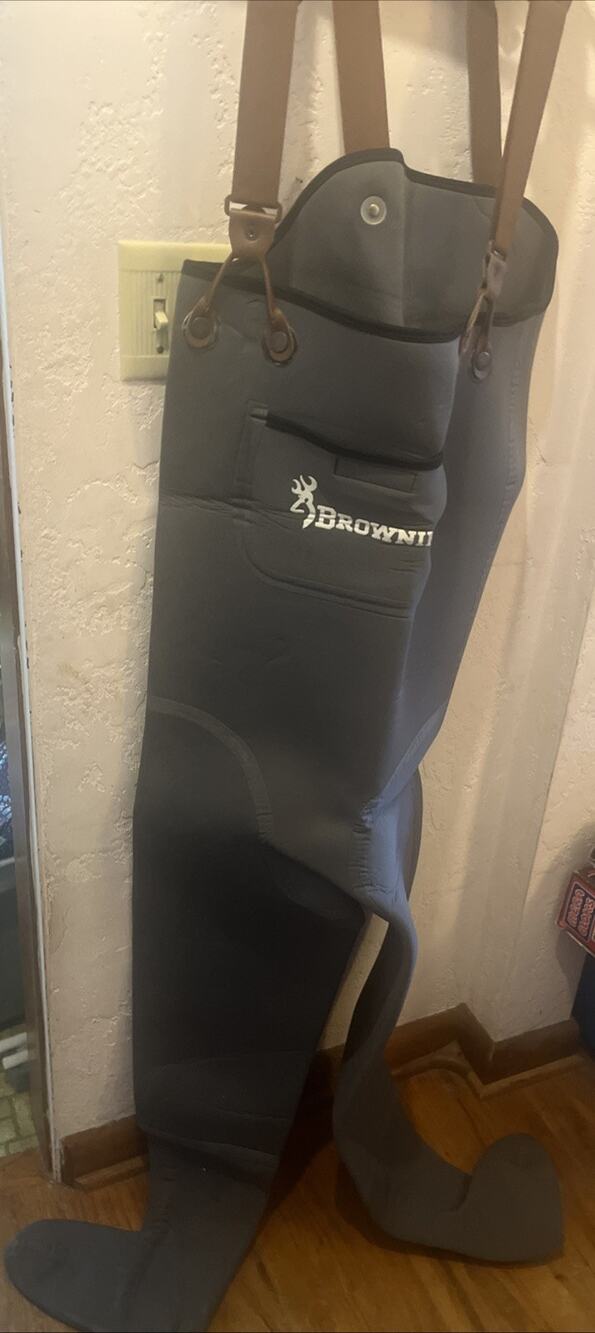 Browning Chest Waders Neoprene Gray Adjustable Braces Stocking Foot Size Large